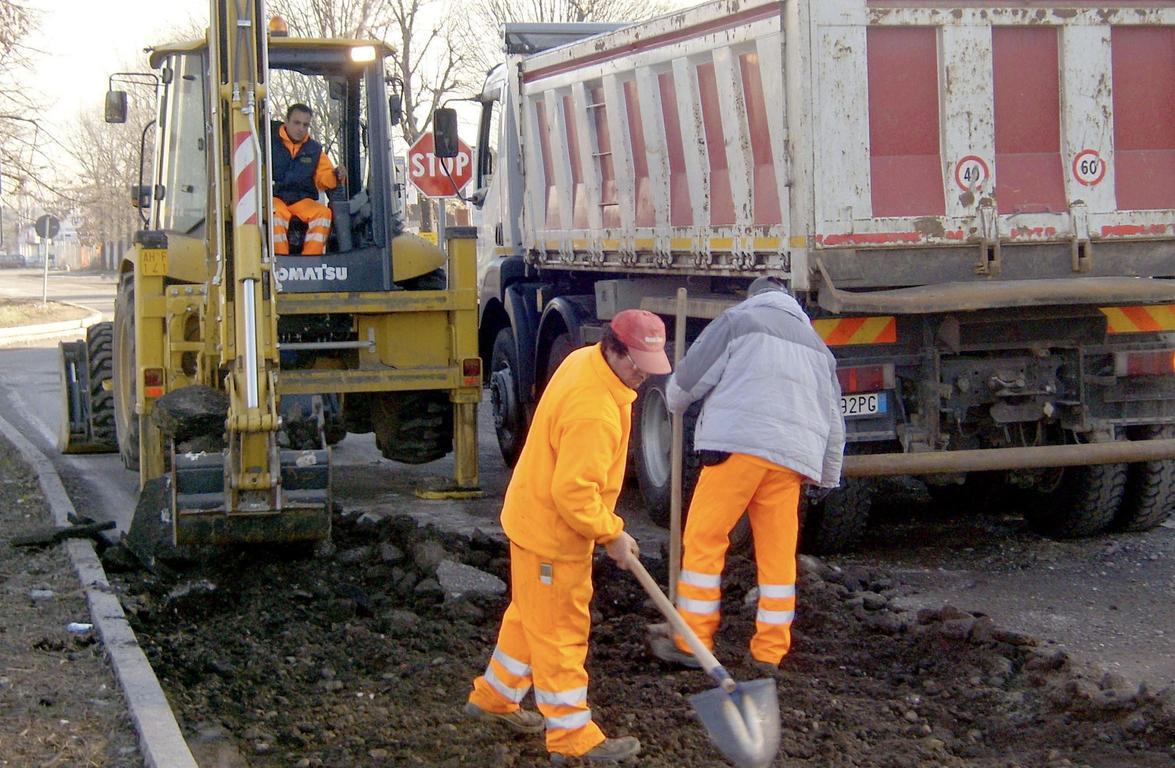 Lavori nella frazioni. L’impegno del Comune Lavori nella frazioni. L’impegno del Comune