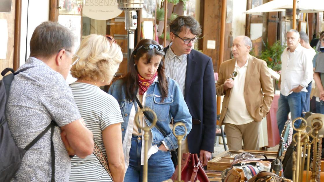 Tirolesi: il blocco della Befana. Stop al mercatino dopo Natale. La giunta decide, la Fiera esulta Tirolesi: il blocco della Befana. Stop al mercatino dopo Natale. La giunta decide, la Fiera esulta
