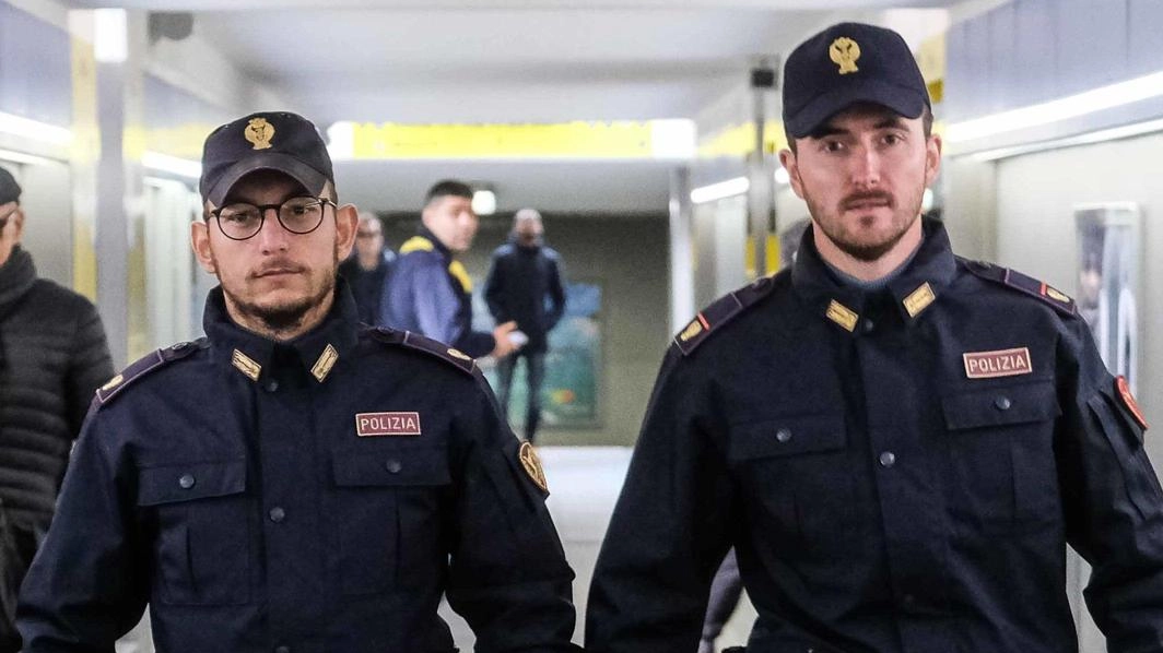 Blitz di Polizia di Stato e municipale. Congratulazioni dell’assessore Giorgio Blitz di Polizia di Stato e municipale. Congratulazioni dell’assessore Giorgio