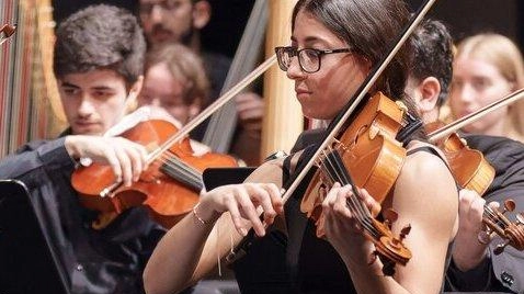 Oltre alla serate in programma dal 23 al 29 giugno quest’anno il festival di Cortona si amplia . Oltre alla serate in programma dal 23 al 29 giugno quest’anno il festival di Cortona si amplia .