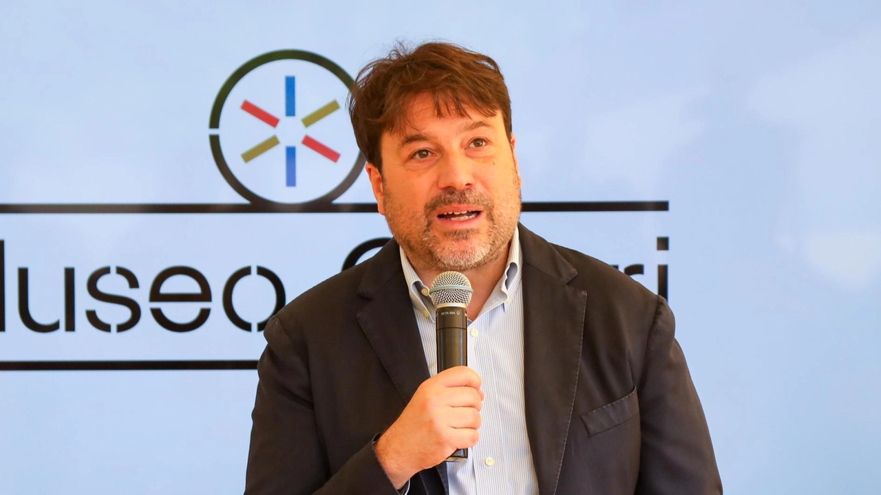 Duro botta e risposta a distanza tra il titolare del MiC e lo storico d’arte "La Fondazione è troppo importante, deve essere amministrata bene". Il rettore: "La mia sostituzione è soltanto una questione politica". Duro botta e risposta a distanza tra il titolare del MiC e lo storico d’arte "La Fondazione è troppo importante, deve essere amministrata bene". Il rettore: "La mia sostituzione è soltanto una questione politica".