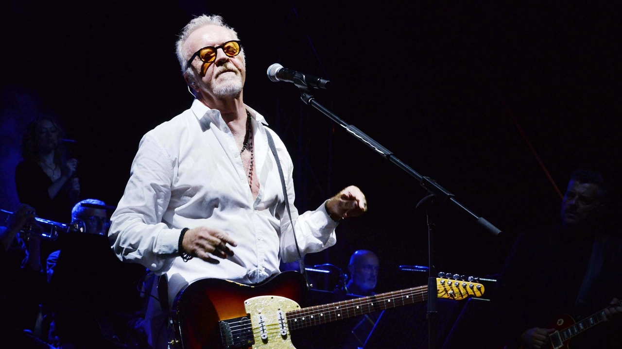 Umberto Tozzi, 72 anni, una carriera costellata da successi e record; ora l’artista ha deciso di lasciare le scene con un lungo tour d’addio Umberto Tozzi, 72 anni, una carriera costellata da successi e record; ora l’artista ha deciso di lasciare le scene con un lungo tour d’addio