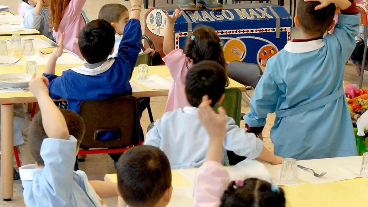 A Lastra a Signa, scadenza il 15 settembre per iscriversi ai servizi di mensa e trasporto scolastico tramite il portale web del Comune. Nuovo regolamento prevede pagamento digitalizzato Pagopa dal 2024/2025. A Lastra a Signa, scadenza il 15 settembre per iscriversi ai servizi di mensa e trasporto scolastico tramite il portale web del Comune. Nuovo regolamento prevede pagamento digitalizzato Pagopa dal 2024/2025.