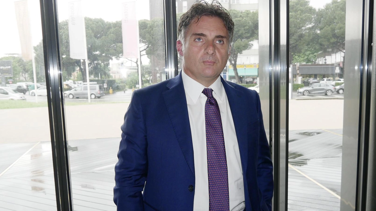 Progetti e strategie a medio termine. I contatti con la città per gli affari del bonus edilizio. Una trattativa lampo. I pratesi restano alla finestra eppure stavolta c’era un piano diverso . Progetti e strategie a medio termine. I contatti con la città per gli affari del bonus edilizio. Una trattativa lampo. I pratesi restano alla finestra eppure stavolta c’era un piano diverso .