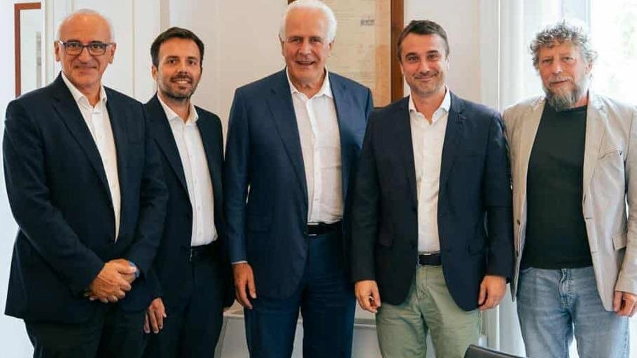 La firma dell’atto costitutivo del Consorzio industriale della Piana La firma dell’atto costitutivo del Consorzio industriale della Piana