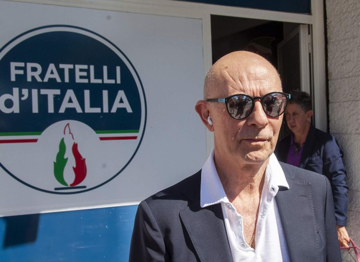 Sul ponte della discordia. Si divide il centrodestra. FdI non segue la Lega. E Zucconi spiega perché Sul ponte della discordia. Si divide il centrodestra. FdI non segue la Lega. E Zucconi spiega perché