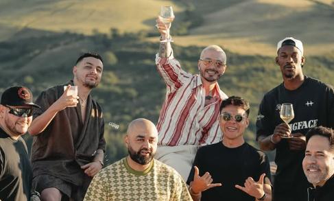 Festa super esclusiva in Toscana: milionari internazionali, tra J Balvin e la star Nba Festa super esclusiva in Toscana: milionari internazionali, tra J Balvin e la star Nba