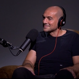 Firenze, Luca Casadei in scena con lo spettacolo tratto dal podcast One More time