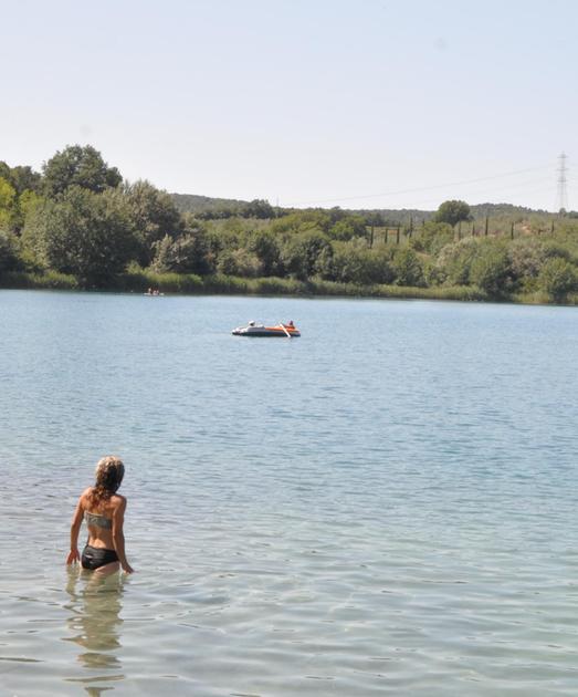 tutti al lago dell8217accesa una domenica insieme per pulire i fondali dai rifiuti