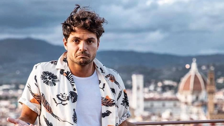 Domani in piazza Duomo la serata che valorizza i talenti dedicata alla musica acustica, con la presentazione di Wikipedro Domani in piazza Duomo la serata che valorizza i talenti dedicata alla musica acustica, con la presentazione di Wikipedro