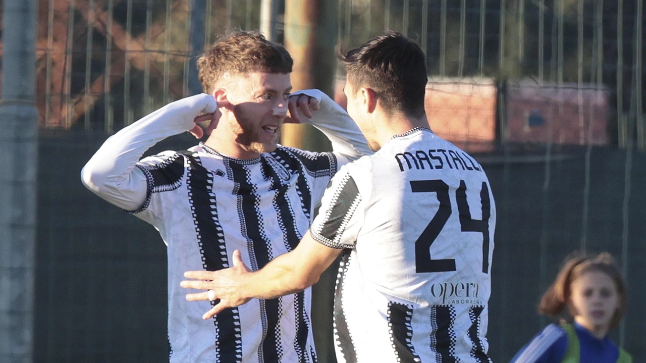 F. GAVORRANO 0 SIENA 1 F. GAVORRANO (4-2-3-1): Antonini; Rosini (27’ st Grifoni), Morelli, Brunetti (29’ st Cellai), Scartoni; Kondaj (43’ st... F. GAVORRANO 0 SIENA 1 F. GAVORRANO (4-2-3-1): Antonini; Rosini (27’ st Grifoni), Morelli, Brunetti (29’ st Cellai), Scartoni; Kondaj (43’ st...