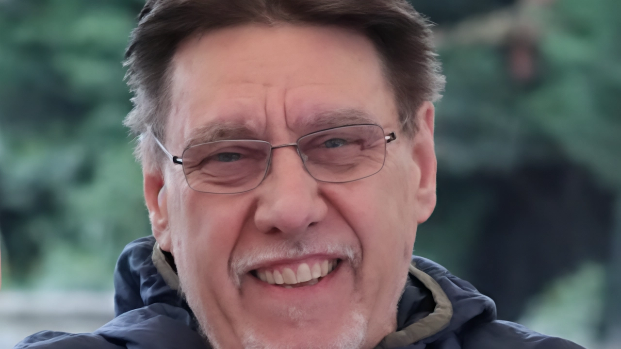 Riccardo si è spento all’improvviso a 69 anni. Con la moglie ha reso. famosa la trattoria Angiolino. Riccardo si è spento all’improvviso a 69 anni. Con la moglie ha reso. famosa la trattoria Angiolino.