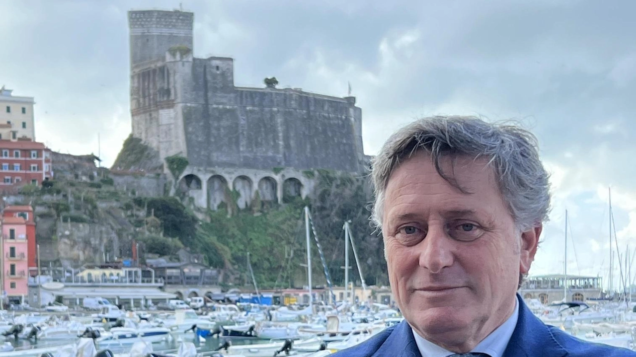 Il sindaco di Lerici, Leonardo Paoletti. Anche per quest’anno è stato confermato il collegamento marittimo tra le loclità lericine e La Spezia