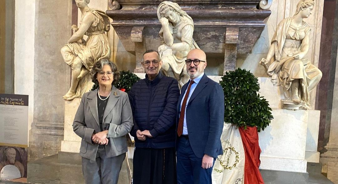 Firenze cerimonia da Lanazione.it firenze cerimonia in santa croce per i 550 anni della nascita di michelangelo