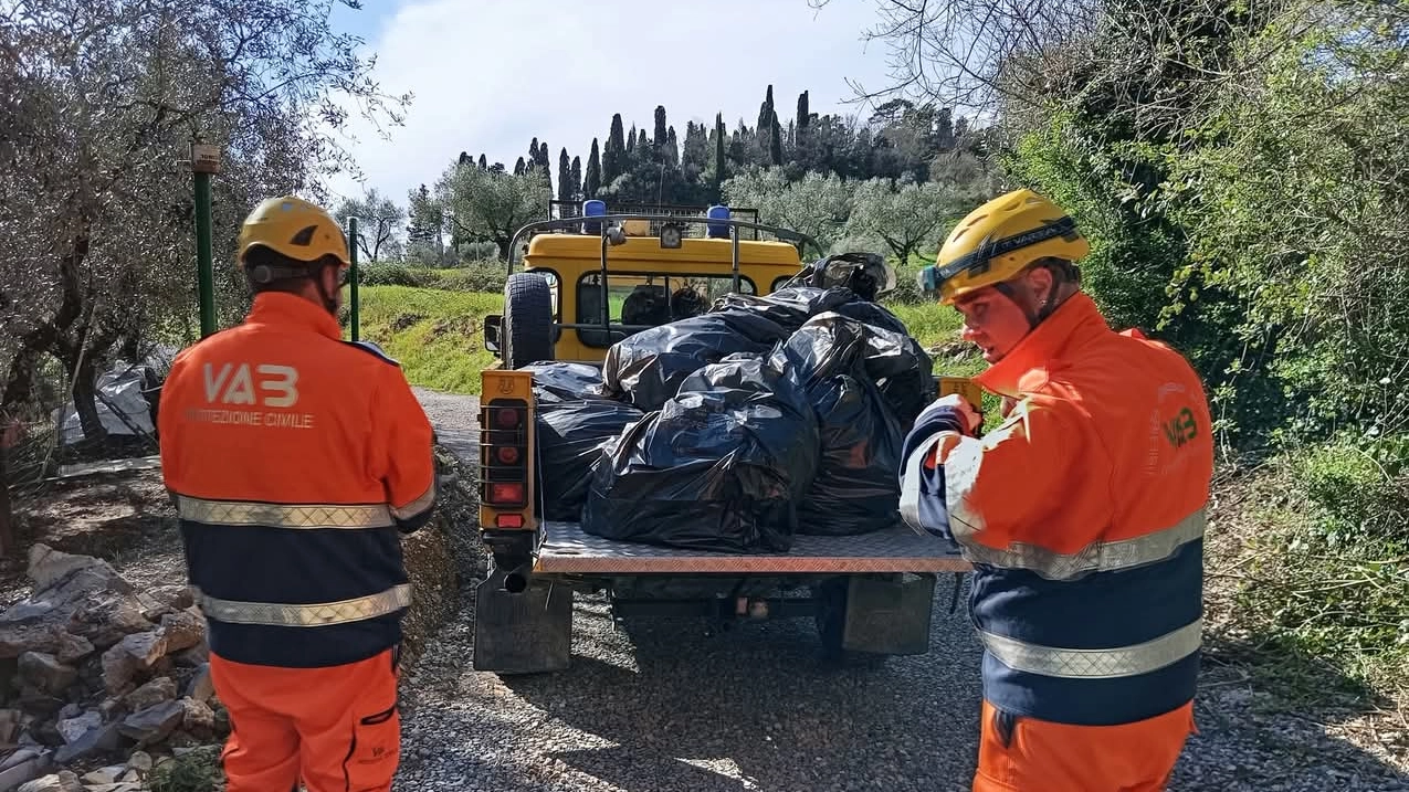 I rifiuti portati via dalla Vab