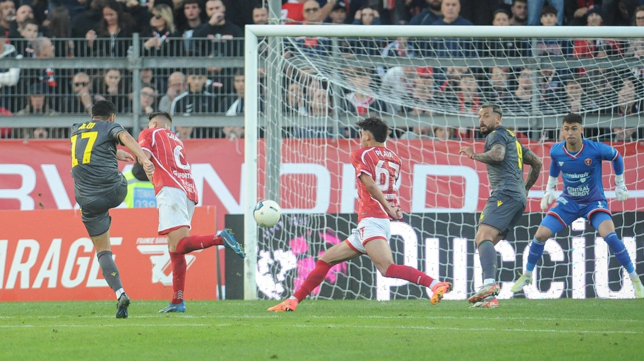 Il Perugia perde Montevago dopo venti minuti. I rossoverdi fanno la partita ma non sfondano Il Perugia perde Montevago dopo venti minuti. I rossoverdi fanno la partita ma non sfondano