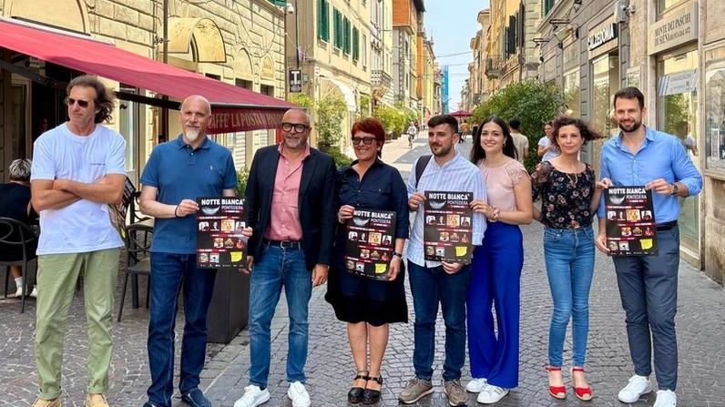 Gli organizzatori della «Notte bianca» a Pontedera Gli organizzatori della «Notte bianca» a Pontedera