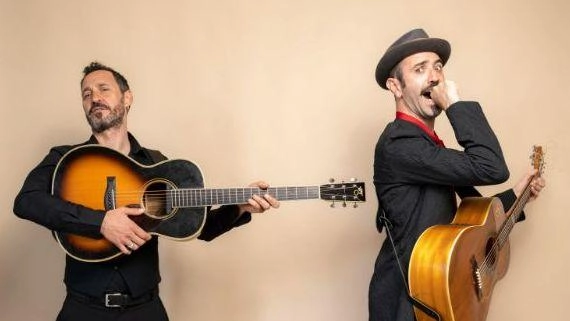 Luca Giacomelli (a sinistra) e Luca Pirozzi. daranno il via alla quinta edizione del festival ’Note al chiaro di Luna’ organizzato da Agimus e Comune di Castiglione