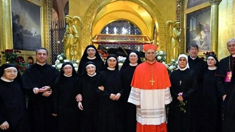 Il rettore della basilica: "Lo abbiamo invitato in via informale, ma sappiamo che oggi avrà un pensiero per noi" Il rettore della basilica: "Lo abbiamo invitato in via informale, ma sappiamo che oggi avrà un pensiero per noi"