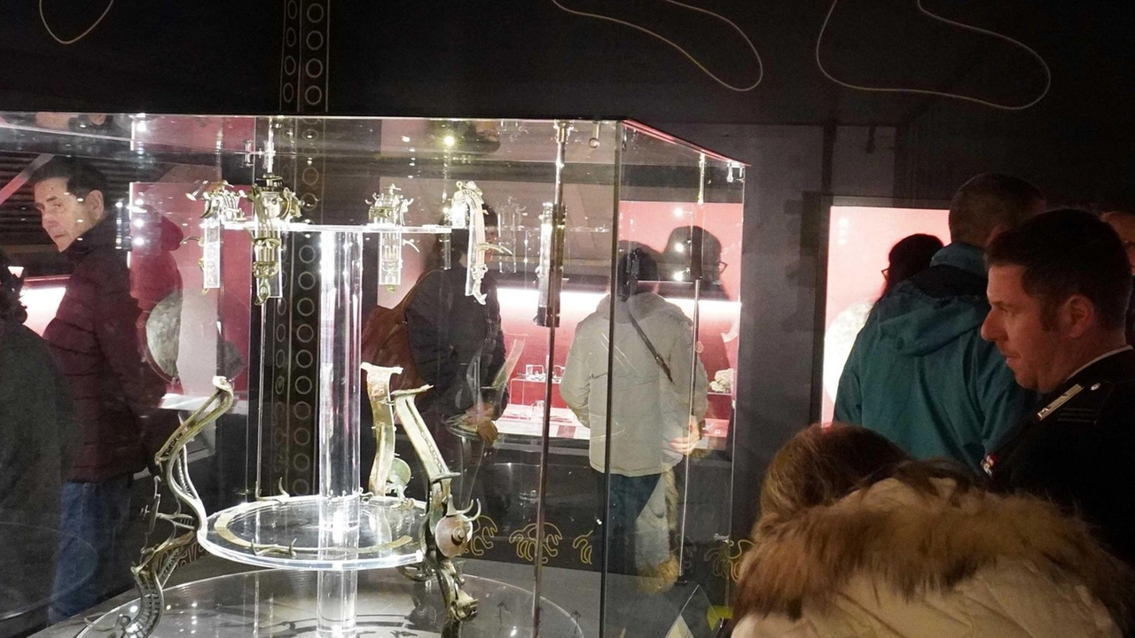 Al Museo archeologico e d’arte di Grosseto si può visitare la mostra dal titolo «Rex Rosellarum. Le tombe principesche di Sassi Grossi e la nascita di Roselle» Al Museo archeologico e d’arte di Grosseto si può visitare la mostra dal titolo «Rex Rosellarum. Le tombe principesche di Sassi Grossi e la nascita di Roselle»