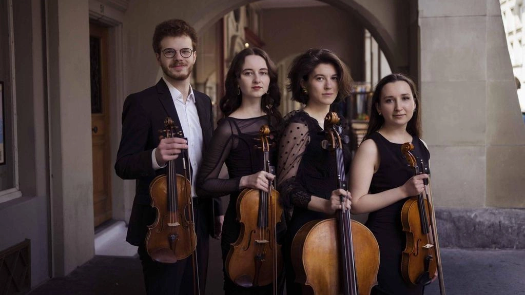 L’Arola Quartet è un giovane ensemble con base a Berna, formato da musicisti provenienti da Svizzera, Ucraina e Russia. Venerdì si esibirà a Bagni di Lucca L’Arola Quartet è un giovane ensemble con base a Berna, formato da musicisti provenienti da Svizzera, Ucraina e Russia. Venerdì si esibirà a Bagni di Lucca