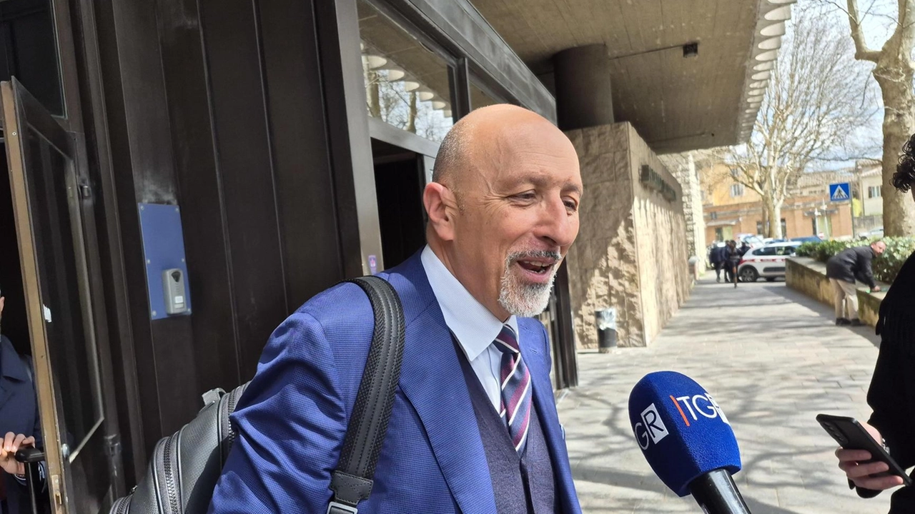 In alto l’avvocato Antonio Voce, qui. sopra gli avvocati Bini e Meini
