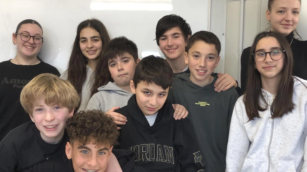 La classe 3^ B della Secondaria di Terricciola durante l’intervista a Marco Veronesi