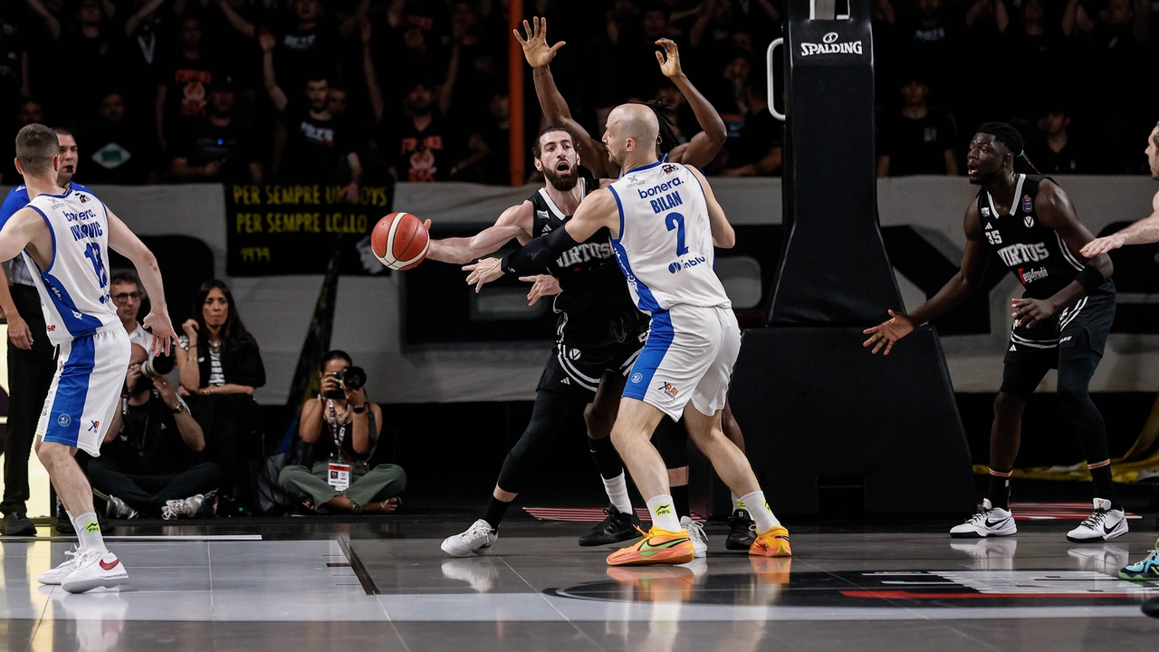 Basket Serie A, finale scudetto: Virtus Bologna batte Brescia 90-87 in gara 1. E si porta sull'1-0