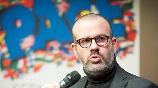 Nello Scavo, inviato speciale di Avvenire:. in dialogo con Adriano Sofri e Giacomo Cocchi, oggi presenta Il salvatore di bambini – Una storia ucraina Nello Scavo, inviato speciale di Avvenire:. in dialogo con Adriano Sofri e Giacomo Cocchi, oggi presenta Il salvatore di bambini – Una storia ucraina