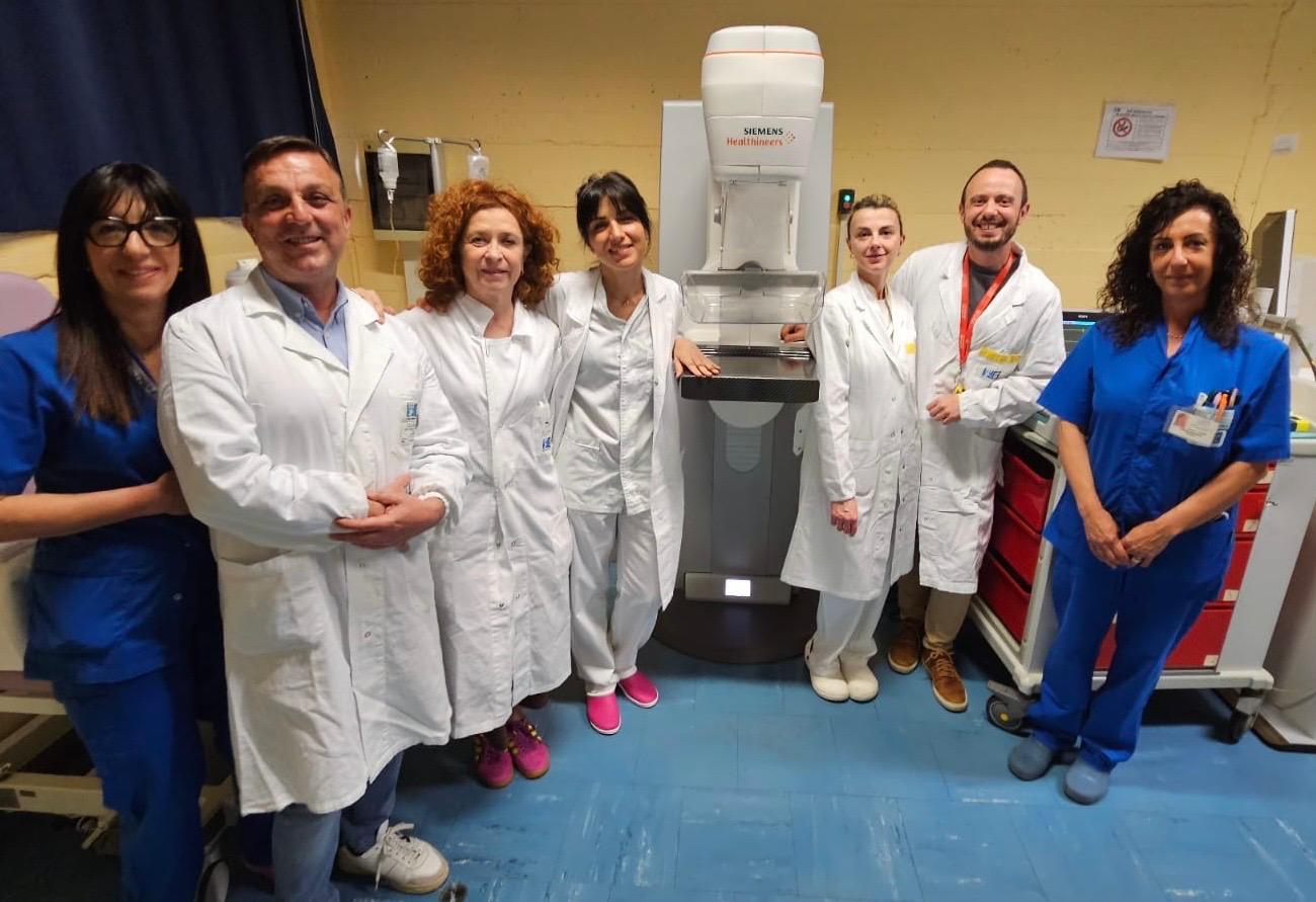 Lotta al tumore al seno con mammografia con mezzo di contrasto. Ecco come funziona Lotta al tumore al seno con mammografia con mezzo di contrasto. Ecco come funziona