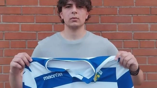 Filippo Pacianti, giocatore del Prato Sport, che oggi andrà a trovare una Cdp Vaianese in cerca di rilancio Filippo Pacianti, giocatore del Prato Sport, che oggi andrà a trovare una Cdp Vaianese in cerca di rilancio