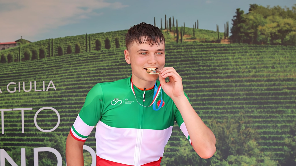 Il campione italiano Vincenzo Carosi Il campione italiano Vincenzo Carosi