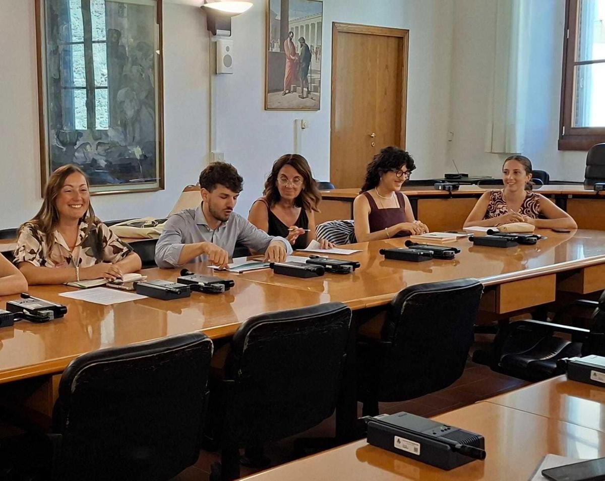 Riempire i vuoti, laboratori. Cibo, incontro di culture per una cena di comunità