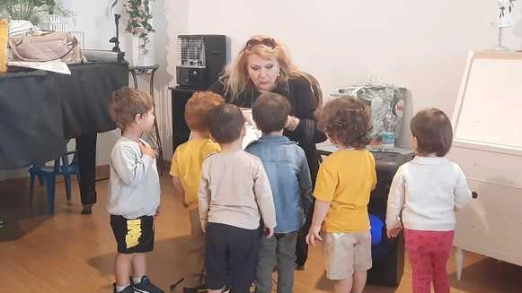 Un’occasione per scoprire, conoscere e provare la “Musica in culla“, metodo educativo riguardante l’apprendimento “musico-motorio-espressivo” dei bambini in età neonatale... Un’occasione per scoprire, conoscere e provare la “Musica in culla“, metodo educativo riguardante l’apprendimento “musico-motorio-espressivo” dei bambini in età neonatale...