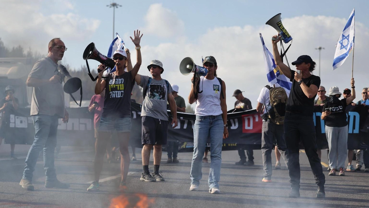 Scontri e arresti a Tel Aviv e a Gerusalemme Scontri e arresti a Tel Aviv e a Gerusalemme