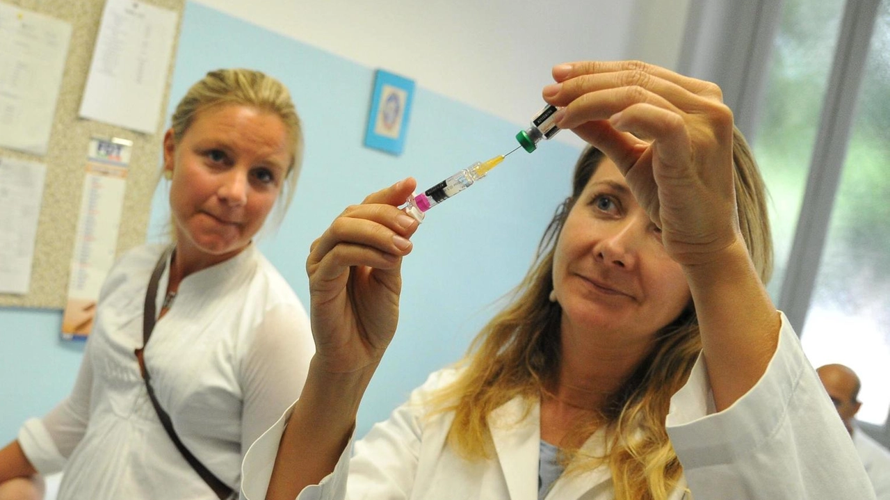 Virus sinciziale, via ai vaccini. Si parte negli ambulatori per i nati dal primo aprile 2024