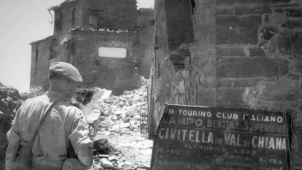 I primi morti a marzo in Valtiberina, poi avanti con l’orrore fino all’autunno. Sotto quel velo di polvere tante comunità e famiglie cancellate per sempre. I primi morti a marzo in Valtiberina, poi avanti con l’orrore fino all’autunno. Sotto quel velo di polvere tante comunità e famiglie cancellate per sempre.