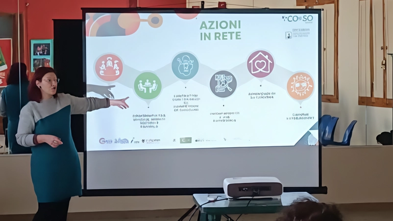 Presentati i primi risultati dell’iniziativa realizzata dal consorzio Co&So. Sono stati coinvolti tre istituti di scuola media superiore dell’Empolese. Spini: "Esperienze formative molto importanti per i ragazzi" . Presentati i primi risultati dell’iniziativa realizzata dal consorzio Co&So. Sono stati coinvolti tre istituti di scuola media superiore dell’Empolese. Spini: "Esperienze formative molto importanti per i ragazzi" .