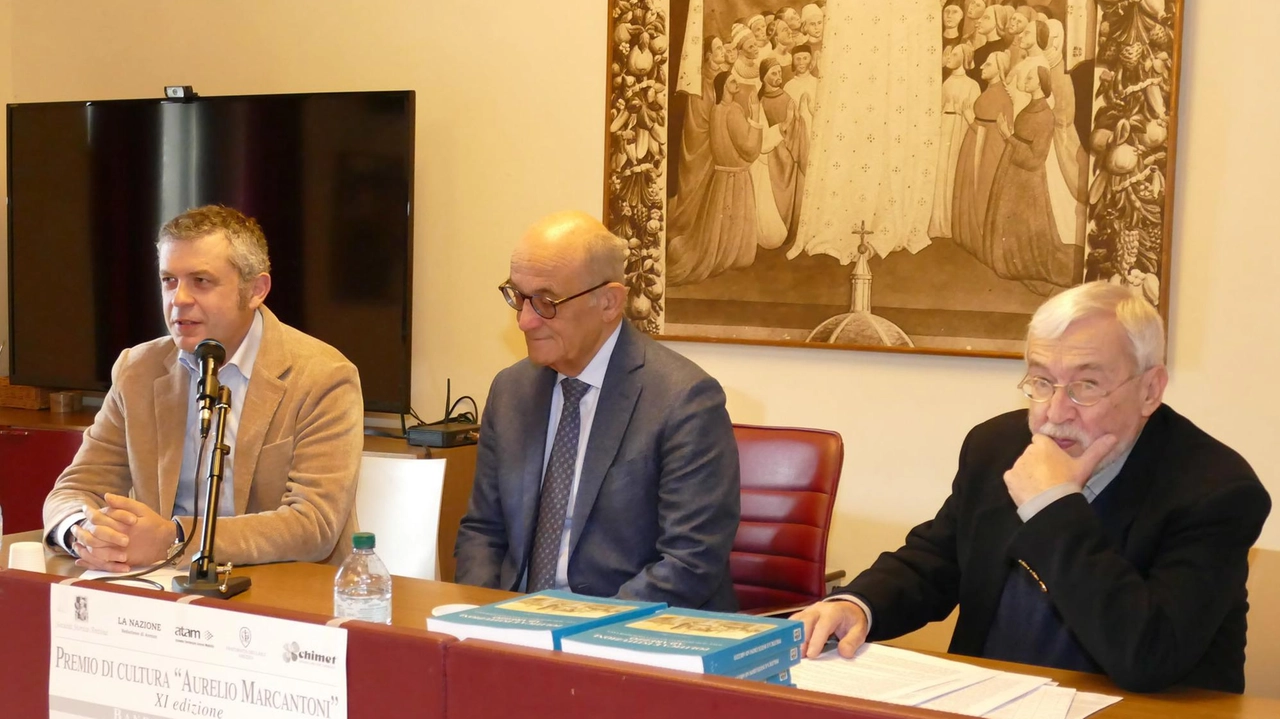 Ieri mattina la consegna dei riconoscimenti agli studenti più meritevoli del concorso organizzato da Società Storica con Fraternita e La Nazione. Ieri mattina la consegna dei riconoscimenti agli studenti più meritevoli del concorso organizzato da Società Storica con Fraternita e La Nazione.