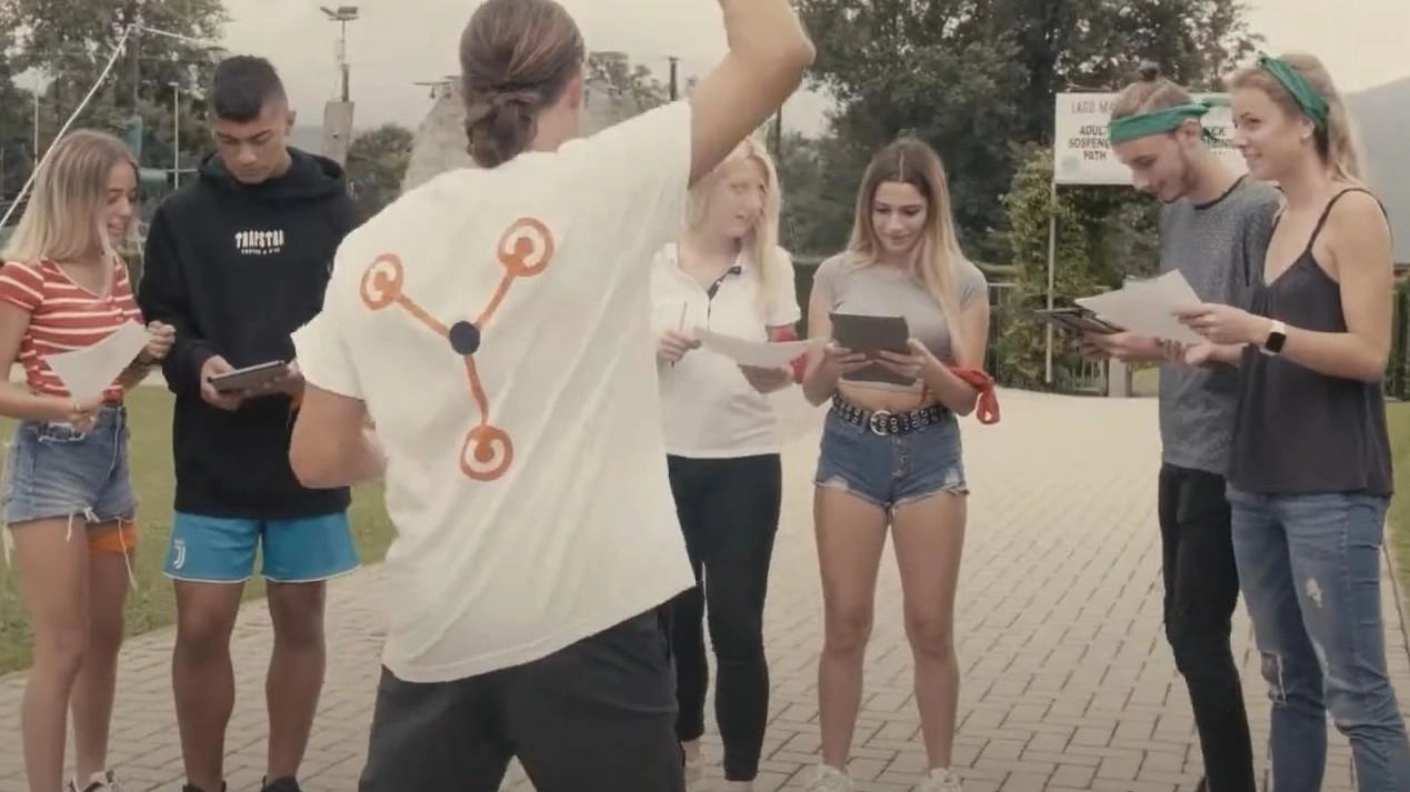 Organizzata dall’Autorità portuale, Grendi e Comune con i terminalisti la manifestazione chiama giovani e studenti alla prova sul territorio . Organizzata dall’Autorità portuale, Grendi e Comune con i terminalisti la manifestazione chiama giovani e studenti alla prova sul territorio .