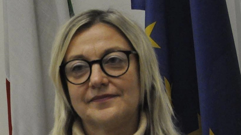 Maresa Magini, dirigente scolastica dell’Istituto comprensivo 2 – di cui è parte integrante il plesso di via Alessandro Volta – spiega: «Siamo a un ottimo punto con il cantiere della scuola primaria Gaetano Pieraccini a Poggibonsi» Maresa Magini, dirigente scolastica dell’Istituto comprensivo 2 – di cui è parte integrante il plesso di via Alessandro Volta – spiega: «Siamo a un ottimo punto con il cantiere della scuola primaria Gaetano Pieraccini a Poggibonsi»