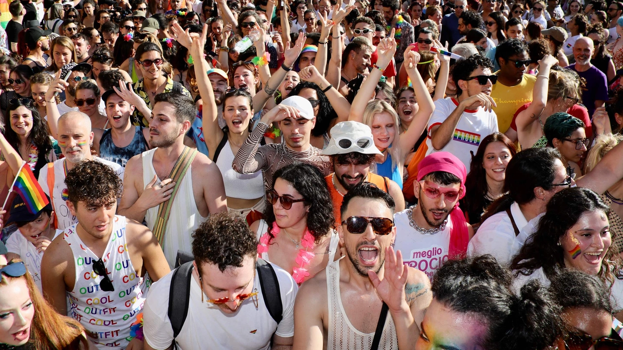 Una precedente edizione del Toscana Pride (Foto Marco Mori / New Press Photo)