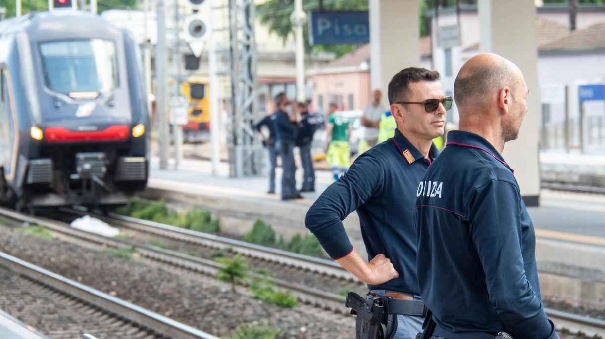 La protesta di tutte le sigle sindacali dopo gli ultimi violenti fatti "Anche gli utenti sono vittime perché vivono in una situazione di insicurezza". La protesta di tutte le sigle sindacali dopo gli ultimi violenti fatti "Anche gli utenti sono vittime perché vivono in una situazione di insicurezza".