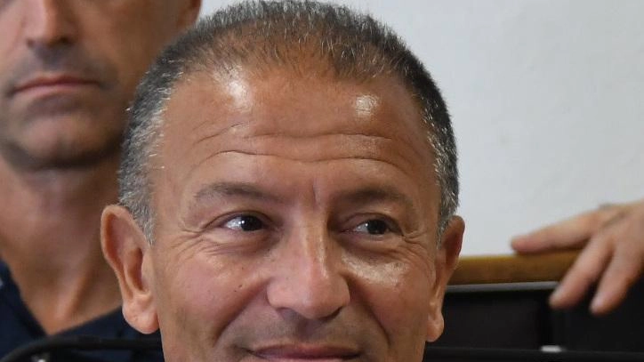 Il consigliere comunale Filippo Mirabella segnala all'Anac irregolarità nella gestione della mensa della Rsa Regina Elena, evidenziando violazioni del Codice Appalti e possibili azioni legali. Il consigliere comunale Filippo Mirabella segnala all'Anac irregolarità nella gestione della mensa della Rsa Regina Elena, evidenziando violazioni del Codice Appalti e possibili azioni legali.