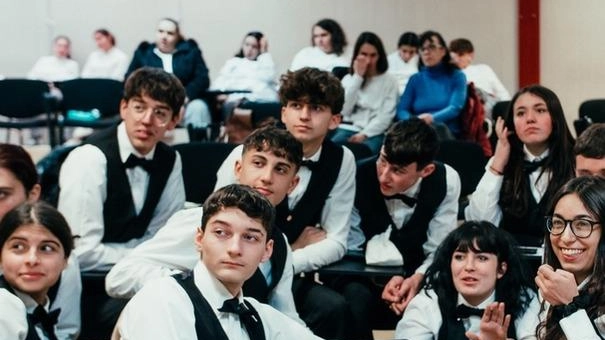 Importante riconoscimento per gli studenti della 4E dell’istituto Bernardino Lotti di Massa Marittima al concorso nazionale Cooking Quiz Importante riconoscimento per gli studenti della 4E dell’istituto Bernardino Lotti di Massa Marittima al concorso nazionale Cooking Quiz