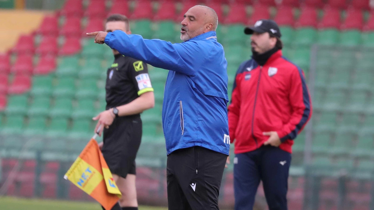 Entella-Ternana 0-0, Fere con lo sguardo ai play off