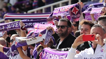 Firenze c’è, febbre a 90°. Entusiasmo e adrenalina. Quasi tremila al Meazza. E giovedì tutti in Slovenia