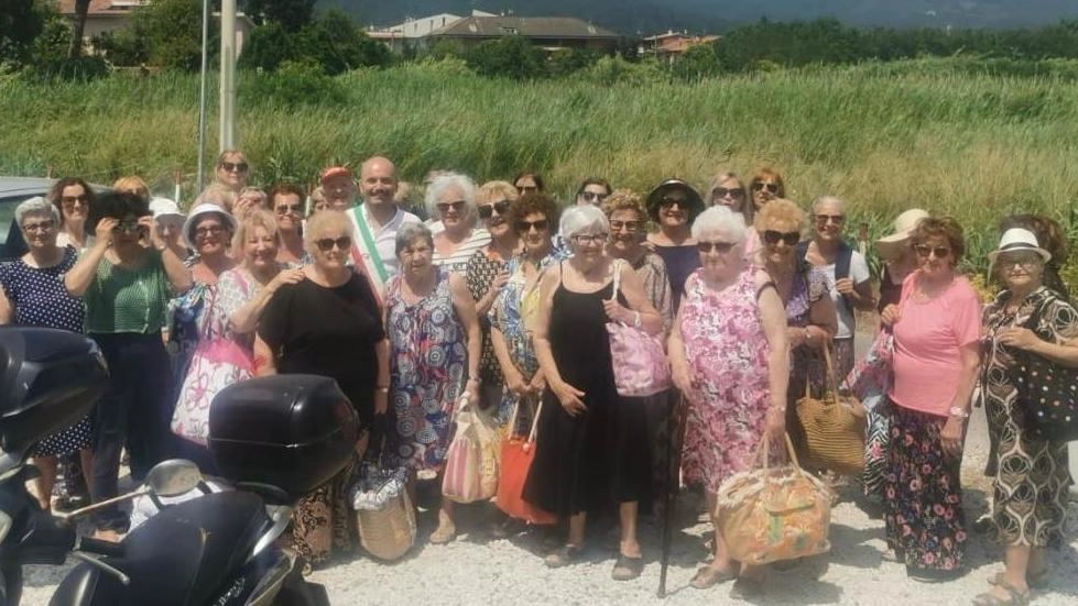 Alcune delle signore, residenti a Santo Stefano e socie Auser, che usufruiscono del progetto estivo del Comune Alcune delle signore, residenti a Santo Stefano e socie Auser, che usufruiscono del progetto estivo del Comune