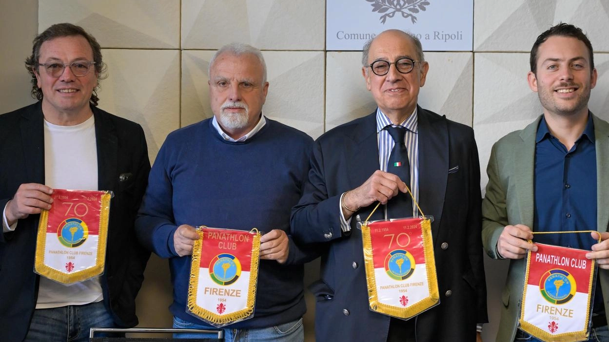 Borse di studio per coprire i costi di iscrizione ma anche per il trasporto.