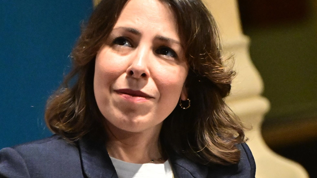 "Le parole che pronunciamo davanti ai giovani non possono essere libere, come ci ha spinto a fare molta cultura novecentesca... "Le parole che pronunciamo davanti ai giovani non possono essere libere, come ci ha spinto a fare molta cultura novecentesca...